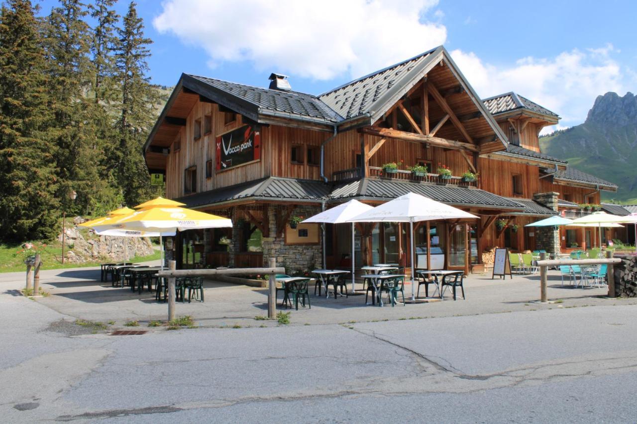 Chalet Hotel Vaccapark Mieussy Exterior foto